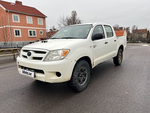 Lätt lastbil TOYOTA HILUX D-CAB 4WD