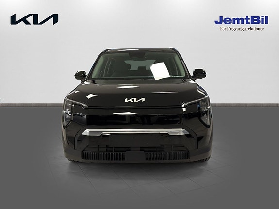 Kia EV3 2 of 5