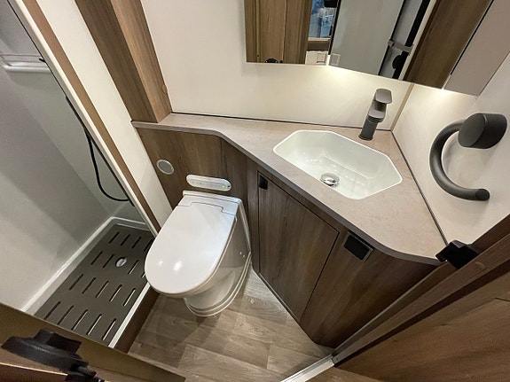 Kabe TMX 810 LXL /Cinderella/ALDE/5 bältad/Automat/Mercedes 19 of 30