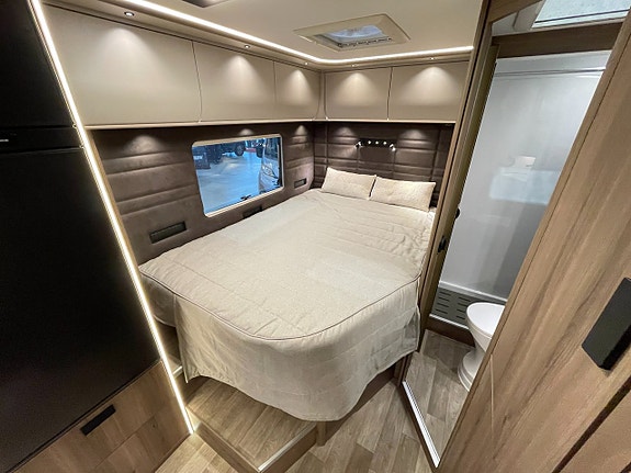 Kabe TMX 810 LXL /Cinderella/ALDE/5 bältad/Automat/Mercedes 17 of 30