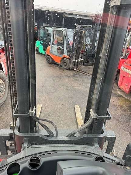 Kalmar truck DCG 70-6 4 of 4