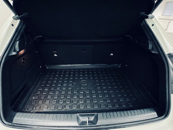 Mercedes-Benz GLA220 d 27 of 27
