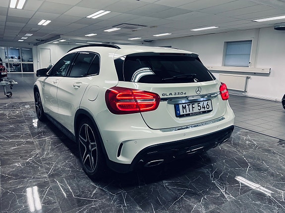 Mercedes-Benz GLA220 d 6 of 27