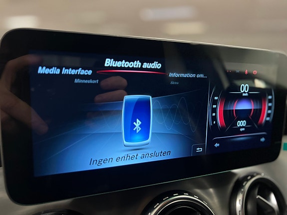Mercedes-Benz GLA220 d 19 of 27