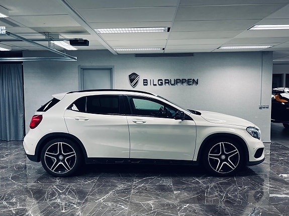 Mercedes-Benz GLA220 d 3 of 27