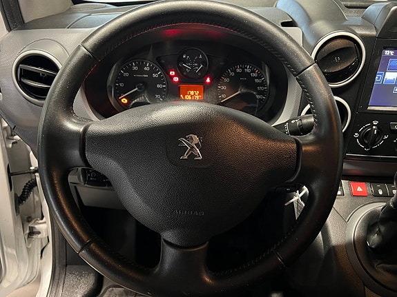 Peugeot Partner 14 of 16