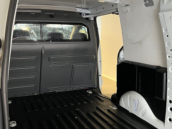Peugeot Partner 9 of 16