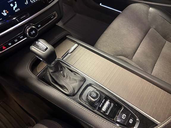 Volvo V90 Cross Country 11 of 22