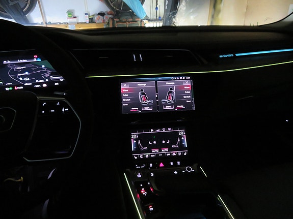 Audi e-tron 21 of 26