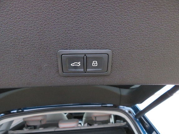 Audi e-tron 19 of 26