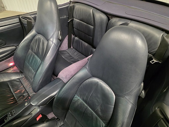 Porsche 911 Carrera 4 10 of 12