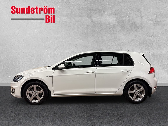 Volkswagen e-Golf VII 4 of 5