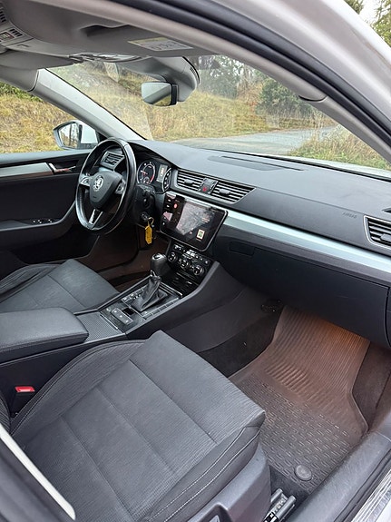 Skoda Superb 5 of 5