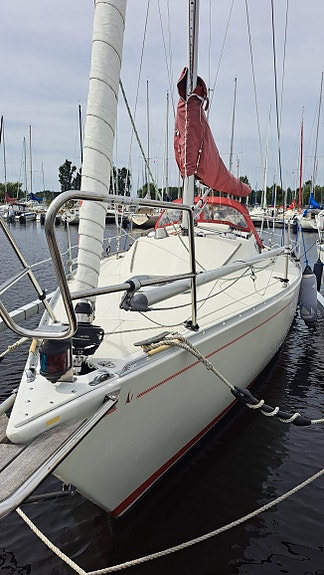 Välutrustad Albin Cumulus med fina segel och välservad sötvattenkyld Yanmar. 3 of 11