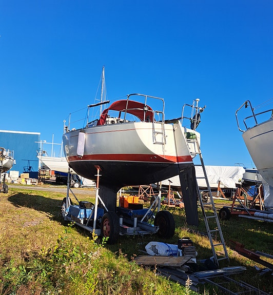 Välutrustad Albin Cumulus med fina segel och välservad sötvattenkyld Yanmar. 2 of 11