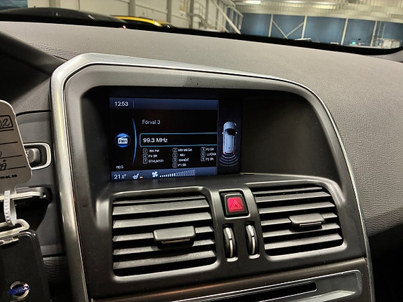 Volvo XC60 18 of 20