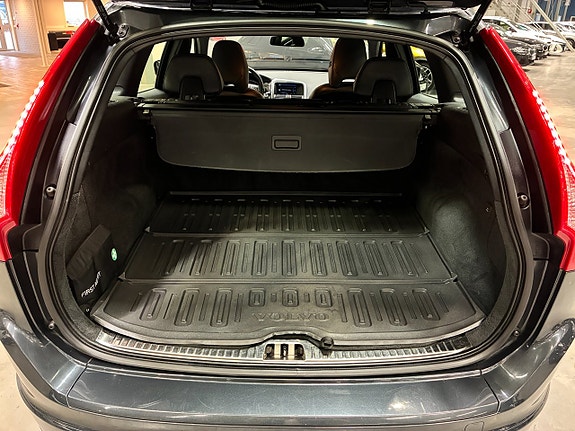 Volvo XC60 8 of 20