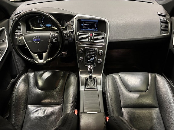 Volvo XC60 14 of 20