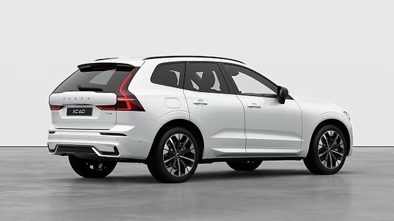 Volvo XC60 12 of 24