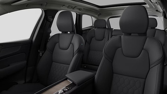 Volvo XC60 14 of 24