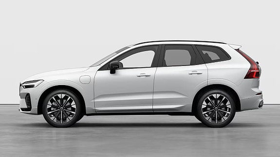 Volvo XC60 6 of 24