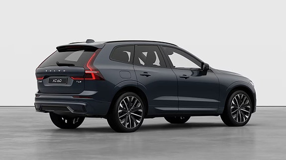 Volvo XC60 10 of 24