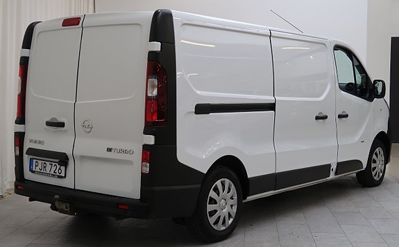 Opel Vivaro 14 of 17