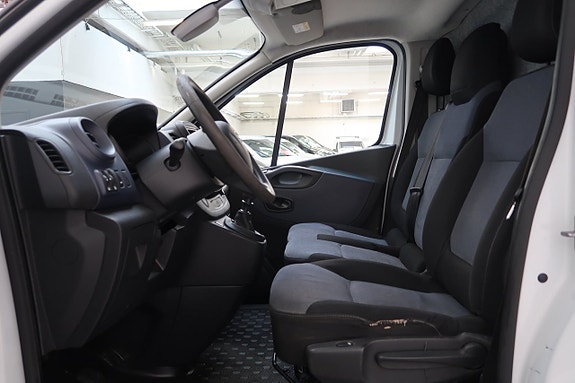 Opel Vivaro 5 of 5