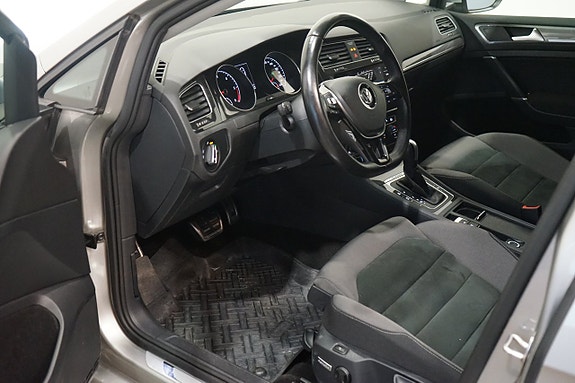 Volkswagen Golf Alltrack 8 of 14