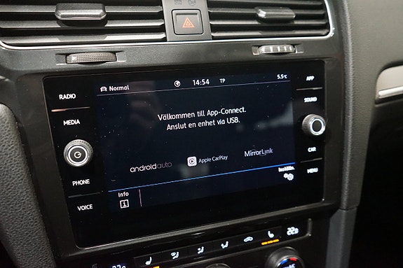 Volkswagen Golf Alltrack 7 of 14