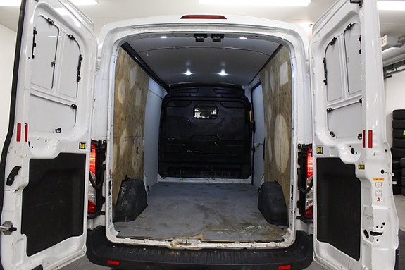 Ford Transit 8 of 14
