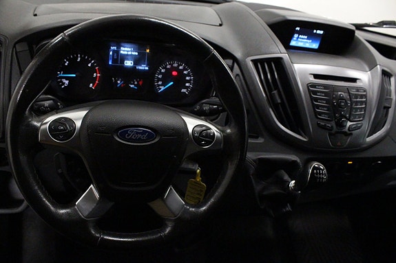 Ford Transit 10 of 14