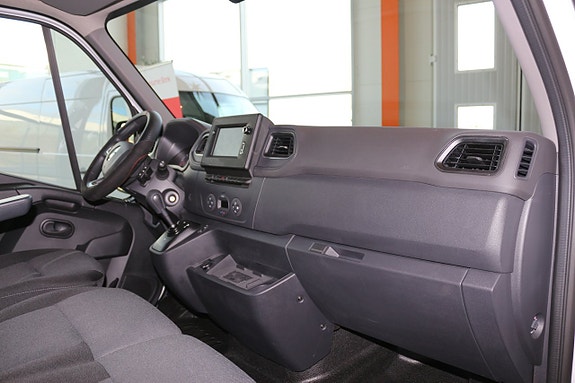 Renault Master 15 of 15
