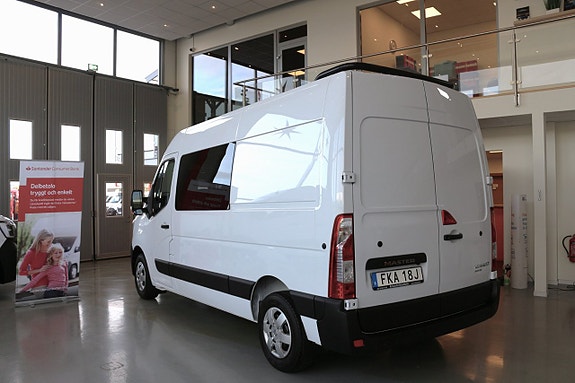 Renault Master 4 of 5