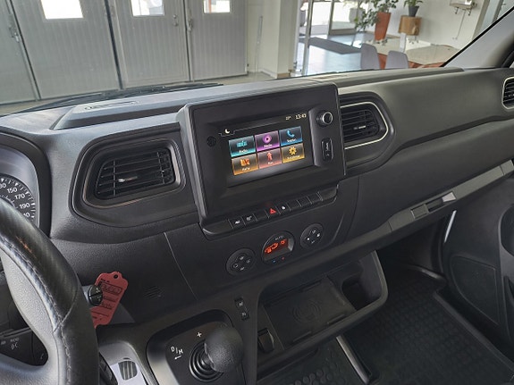 Renault Master 13 of 16