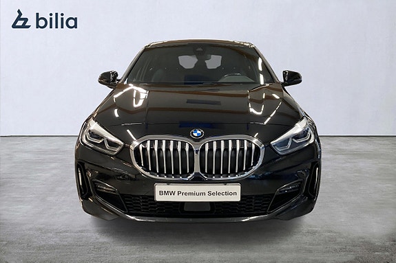 BMW 118i 5 of 5