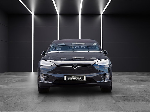 Tesla Model X 5 of 5