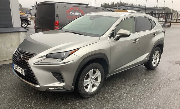 Lexus NX 300h