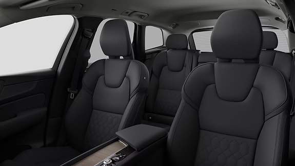 Volvo XC60 8 of 23
