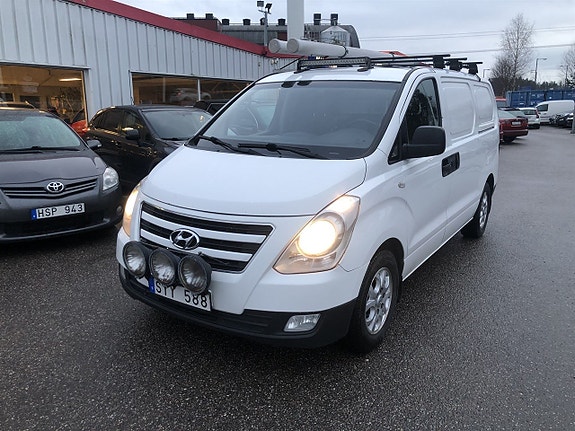 Hyundai H-1 3 of 5