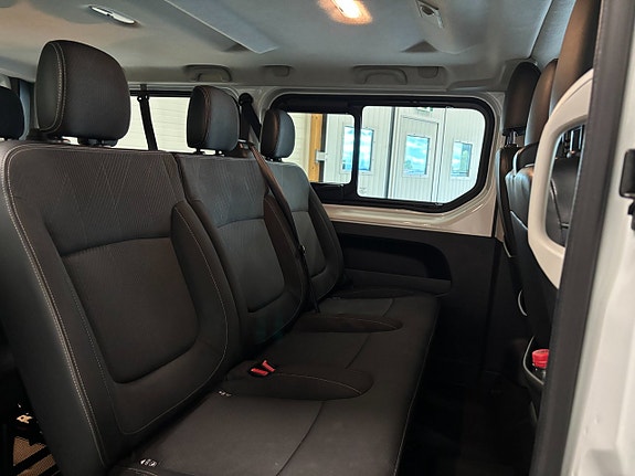 Renault Trafic 16 of 22