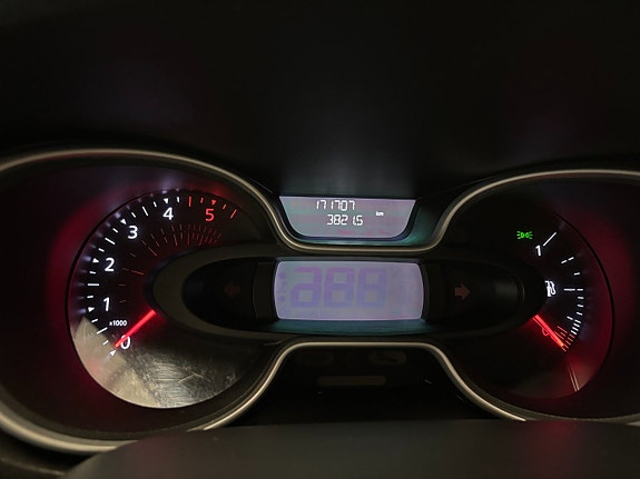 Renault Trafic 10 of 22