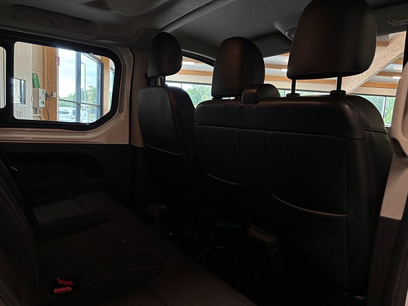 Renault Trafic 18 of 22
