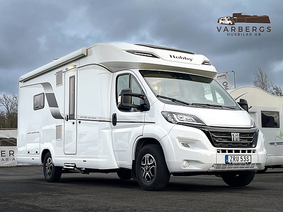 Hobby T70E Optima De Luxe Långbäddar låga Aut 9 vxl