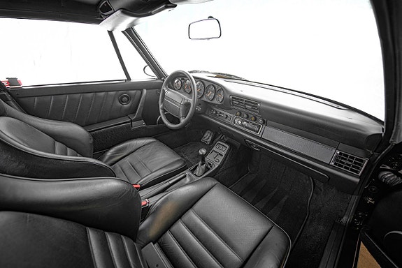 Porsche 911 17 of 29