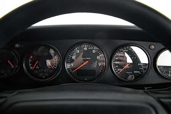 Porsche 911 20 of 29