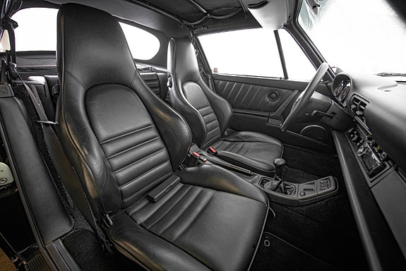 Porsche 911 19 of 29