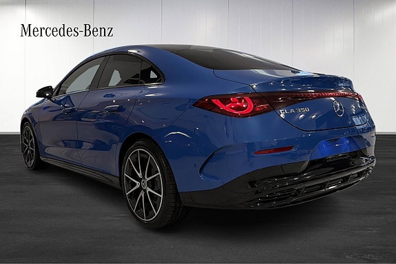 Mercedes-Benz CLA350 3 of 5