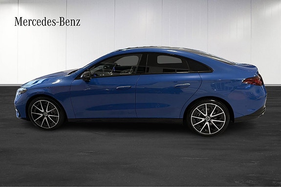 Mercedes-Benz CLA350 5 of 5