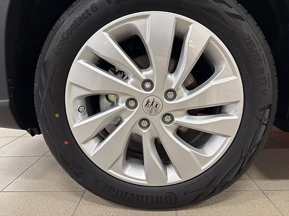 Suzuki S-Cross 12 of 12